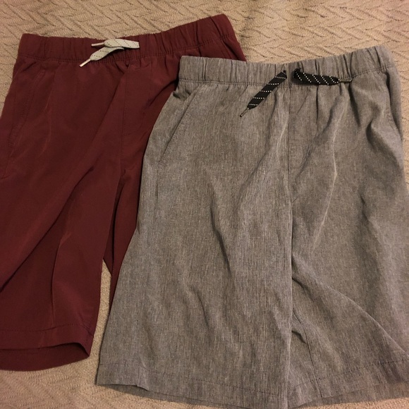🌷 2/$25 Boys Old Navy Quick Dry Shorts - Picture 1 of 4